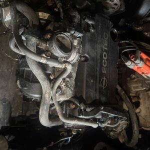 Opel corsa1.2 komple motor