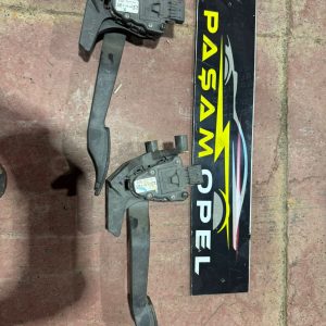 Opel corsa c gaz pedalı